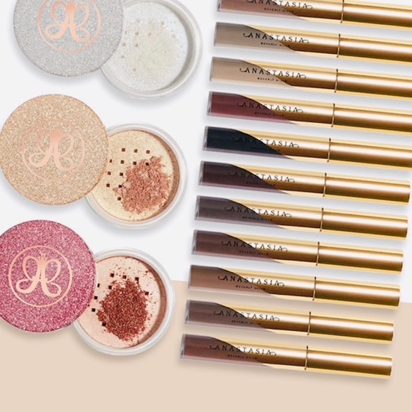 🥳🥳Host Pick🥳🥳🥳Anastasia Beverly Hills VEGAS 
Loose Highlighter - Picture 11 of 16